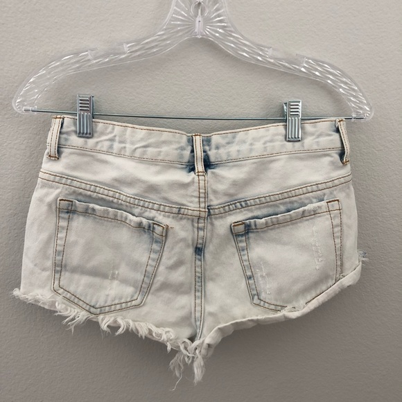 Distressed Shorts - Picture 2 of 3